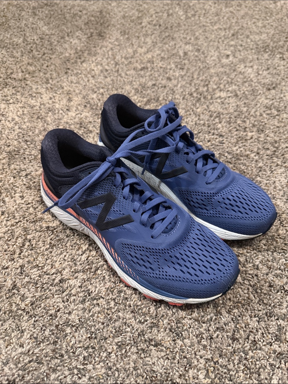 New Balance Women's 940v4 Blue & Coral Lace-Up Running Shoes Size 9.5